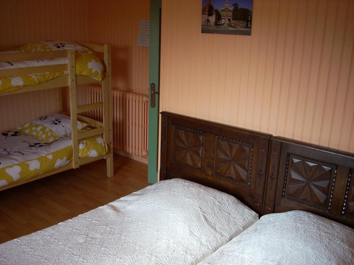 Au Pied Du Cognelot Bed and Breakfast Chalindrey Exteriör bild