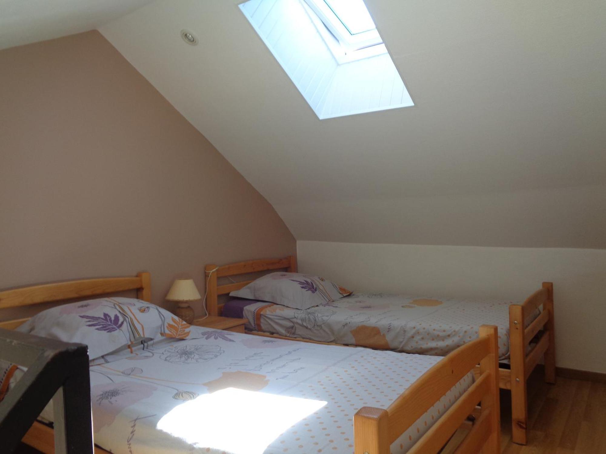 Au Pied Du Cognelot Bed and Breakfast Chalindrey Exteriör bild