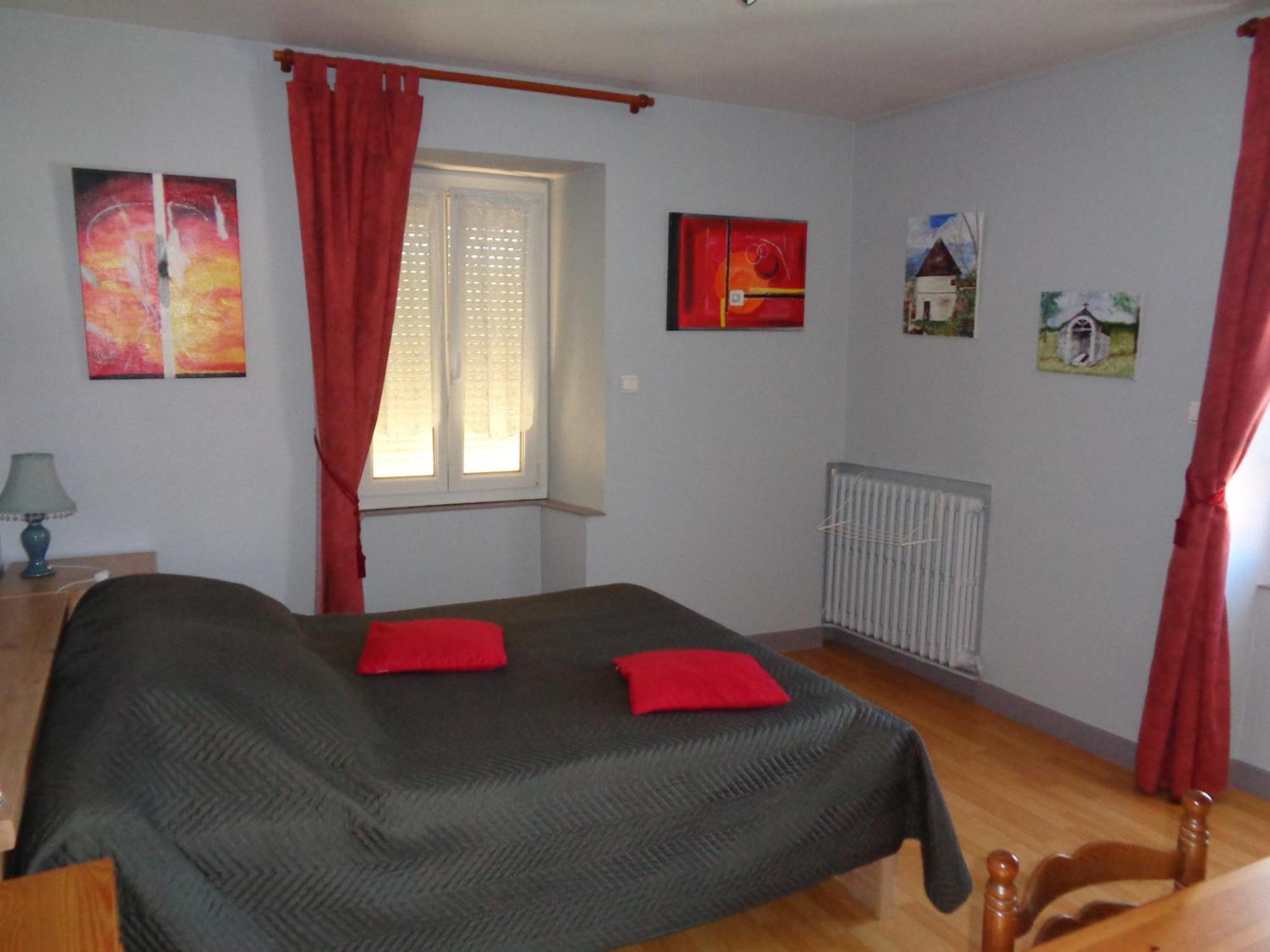 Au Pied Du Cognelot Bed and Breakfast Chalindrey Exteriör bild